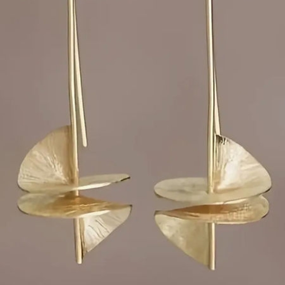 Dangle Earrings - Picture 3 of 5